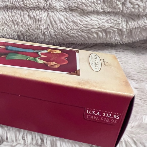 Hallmark Sisters Keepsake ornament - Picture 2 of 6